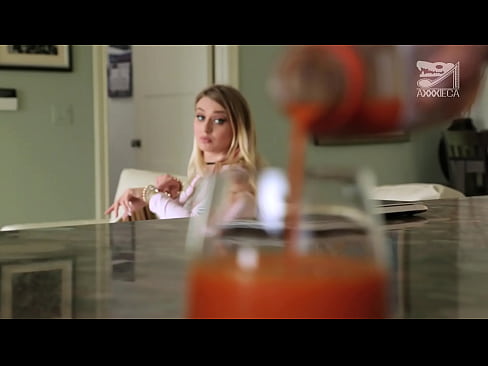 ❤️ Keçika germik bi çîtikên mezin û pisîka teng ji windaker dîk dibe, lê pir dijwar ️ Porno li me ❌️