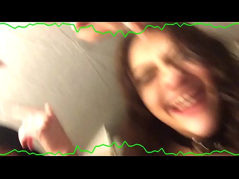 ❤️ Du pantikên hestyarî yên brunette yên seksî, keçikek quirky bastûr dimînin ️ Porno li me ❌️